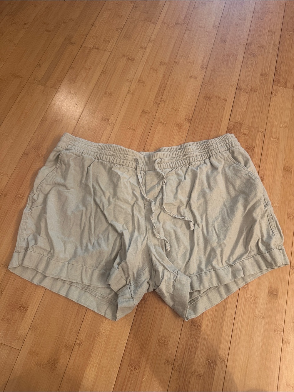 Old Navy Light Beige Elastic Waist Casual Shorts